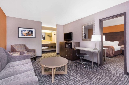 Ramada by Wyndham Augusta Fort Gordon image 5